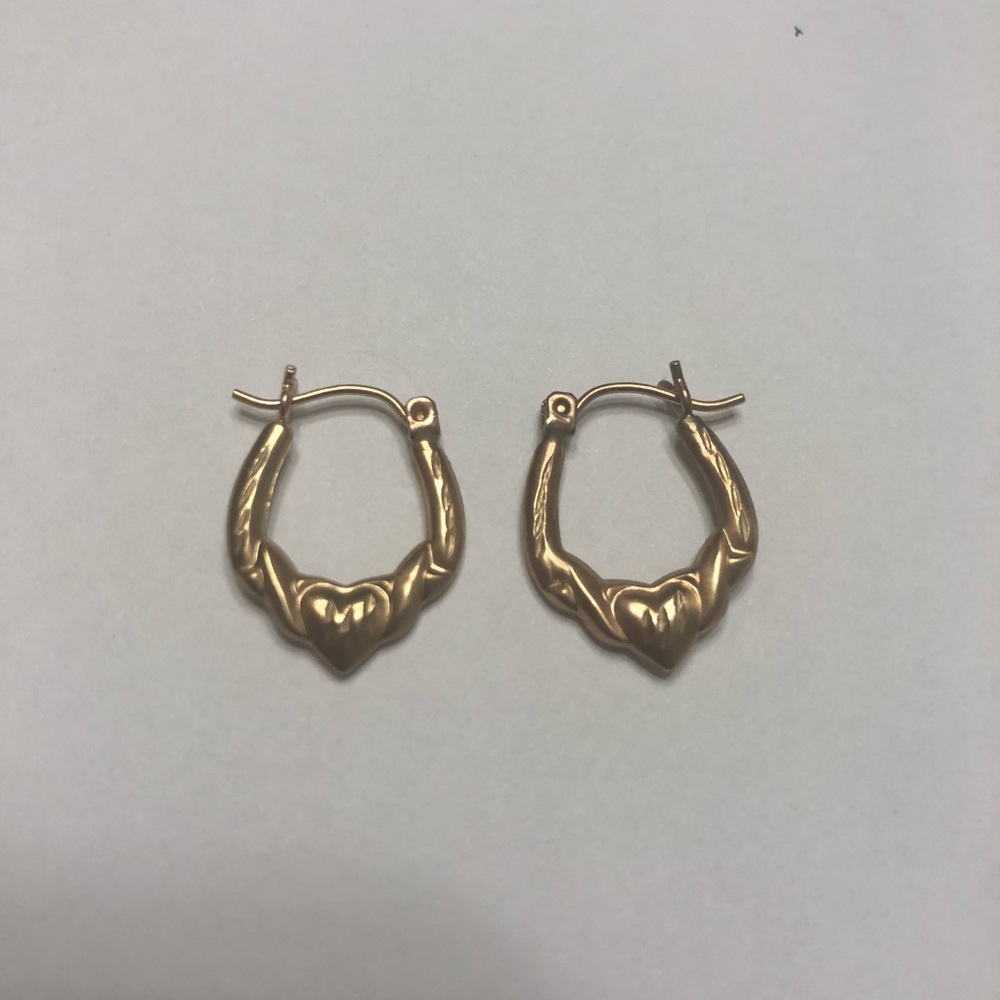 10k Gold Heart Hoop Earrings